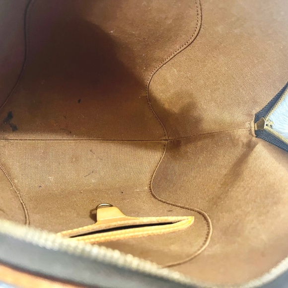 Louis Vuitton Ellipse MM Monogram Bag – Classic Structured Tote 🤎 - Picture 10 of 11